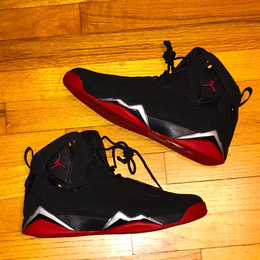 NEW BUT NO BOX Jordan True Flight Black & Red Sneakers Men’s Size 11